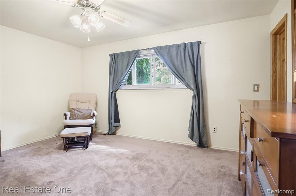 5566 Larkins Drive, Troy, MI 48085 — Photo 20