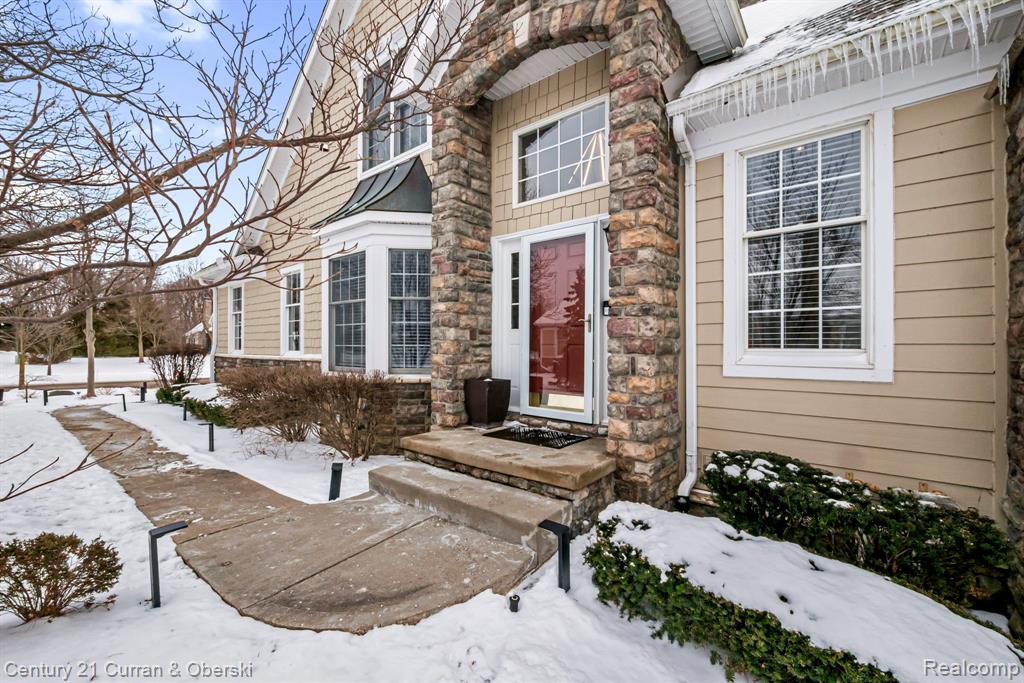 26024 Island Lake Drive, Novi, MI — Photo 7