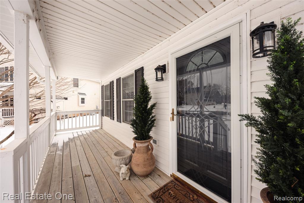 9410 Maple Run Court, Pinckney, MI 48169 — Photo 9