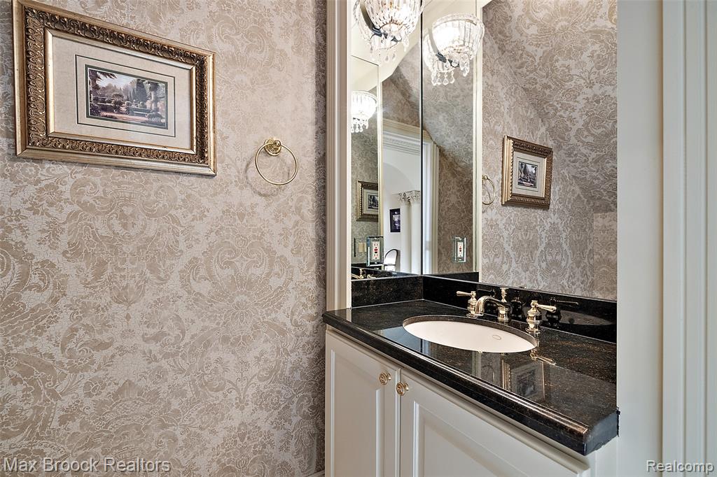 7428 Foxburg Court, Clarkston, MI, 48348