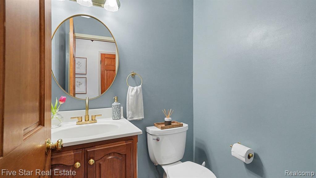 44089 Candlewood Drive, Canton, MI 48187 — Photo 15