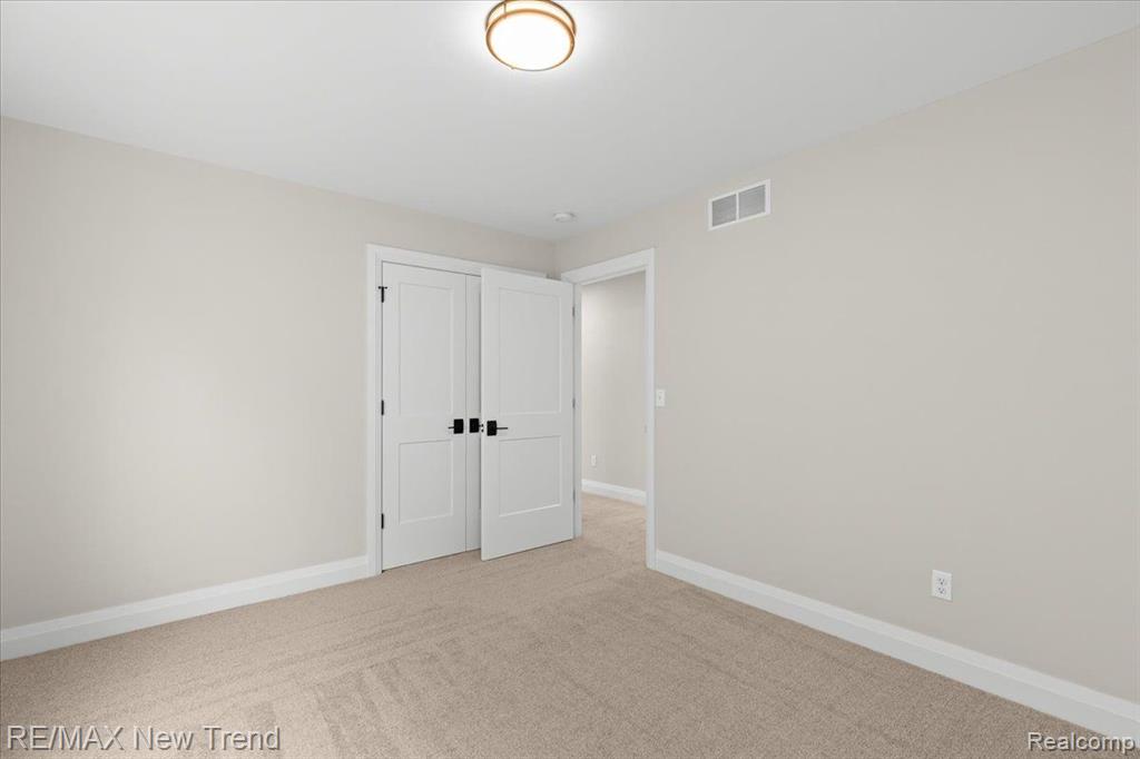 209 MOUNTAIN VIEW LANE, Milford, MI 48381 — Photo 30