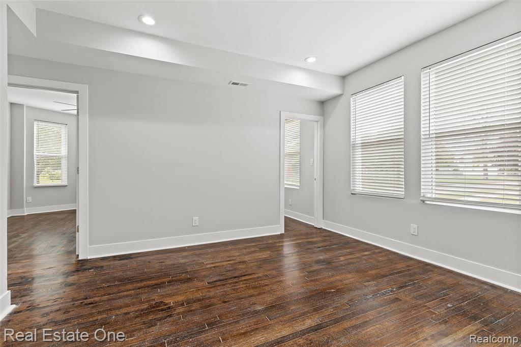 2282 Belvidere Street, Detroit, MI 48214 — Photo 6