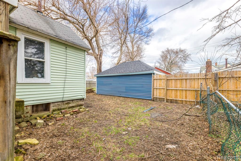 1109 Rawlins Street, Port Huron, MI 48060 — Photo 4