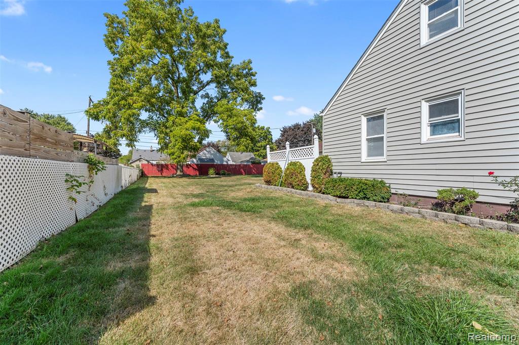 4924 Huron Street, Dearborn Heights, MI 48125 — Photo 24