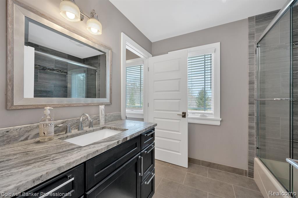 595 ARMY Road, Leonard, MI 48367 — Photo 37