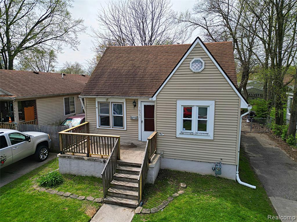 19361 Wakenden, Redford, MI 48240 — Photo 2