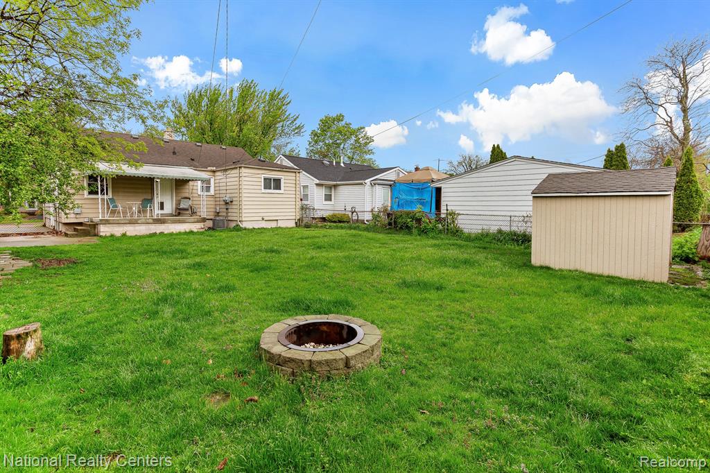 621 S Dorchester Avenue, Royal Oak, MI 48067 — Photo 2