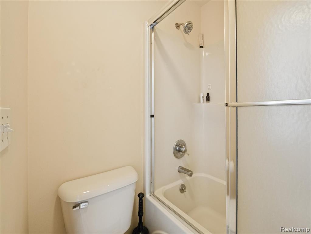 16184 Pine Lake Forest Drive, Linden, MI 48451 — Photo 41