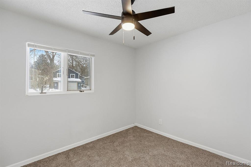 11341 Ember, Davisburg, MI 48350 — Photo 18