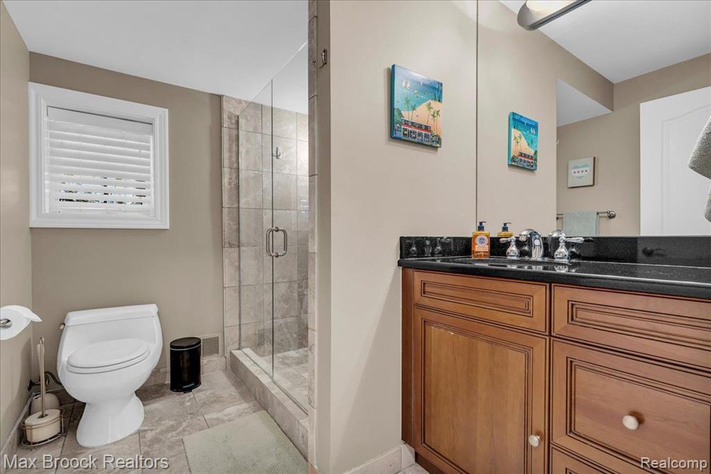 570 TOWNSEND Street, Birmingham, MI 48009 — Photo 29