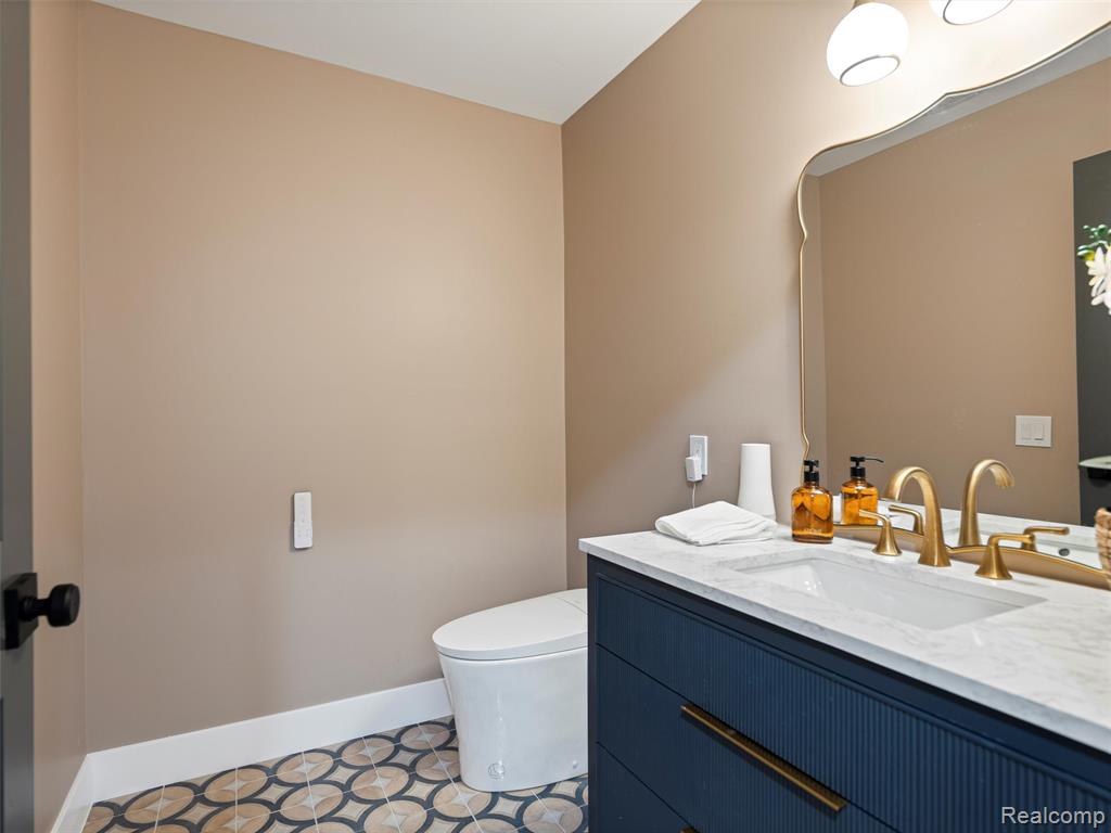 22463 Norfolk Court, Novi, MI — Photo 35