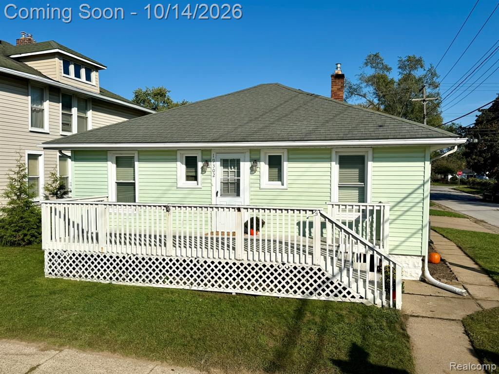 19302 Farmington Road, Livonia, MI 48152