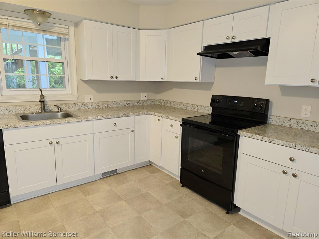 5251 23 MILE Road, Shelby Twp, MI 48316 — Photo 12