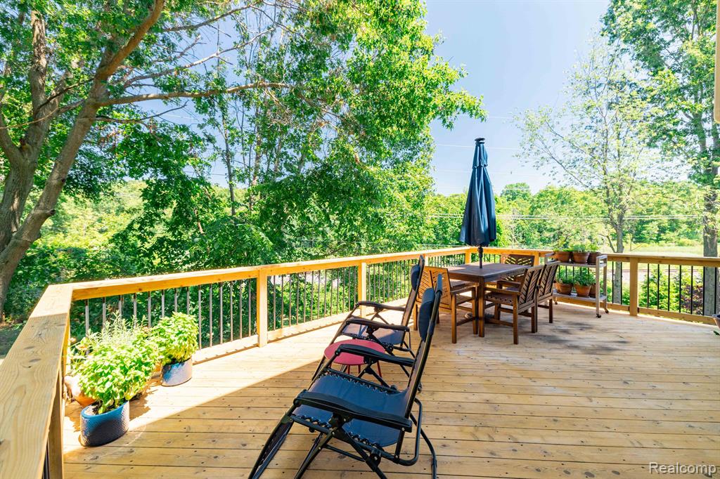 299 NAPA VALLEY Drive, Milford, MI 48381 — Photo 46