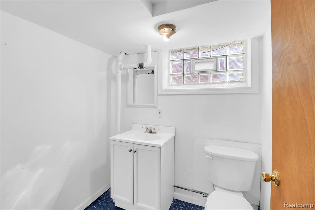 16764 Blackstone Street, Detroit, MI 48219 — Photo 30