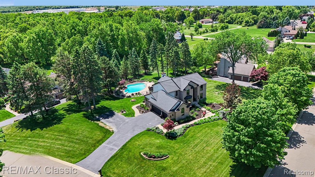 54853 Walnut Drive, New Hudson, MI 48165 — Photo 45