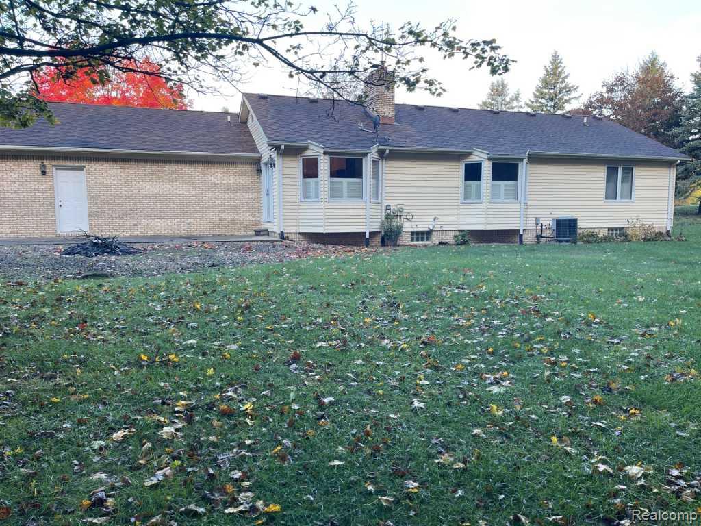 4163 Nancy Drive, Brighton, MI 48114 — Photo 5