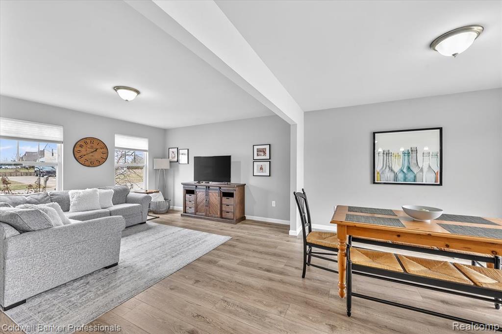 7047 Wildflower Court, Grand Blanc, MI 48439 — Photo 8