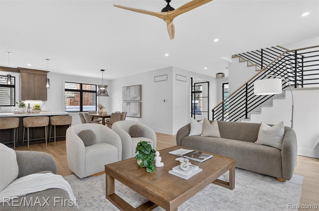 667 Oak, Birmingham, MI 48009 — Photo 12