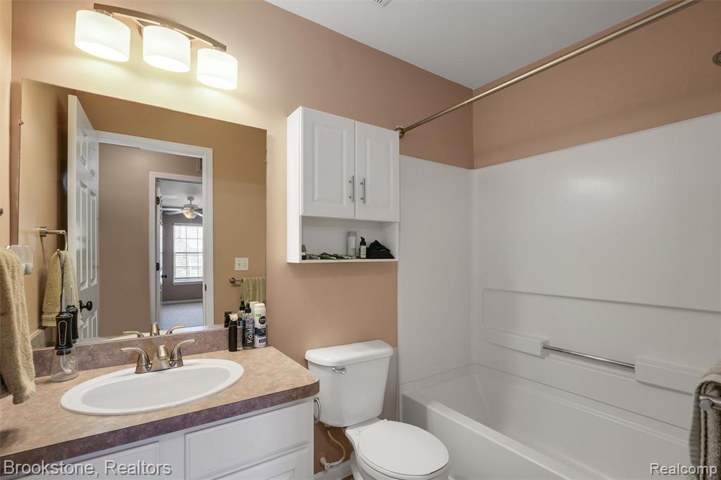 610 Olde English Circle, Howell, MI 48855 — Photo 17