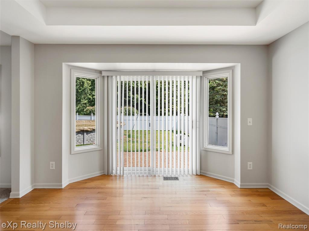 54256 Oconee Drive, Macomb, MI 48042 — Photo 6