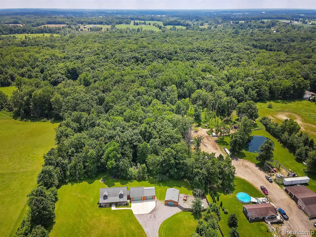 7653 CHASE LAKE Road, Fowlerville, MI 48836 — Photo 75