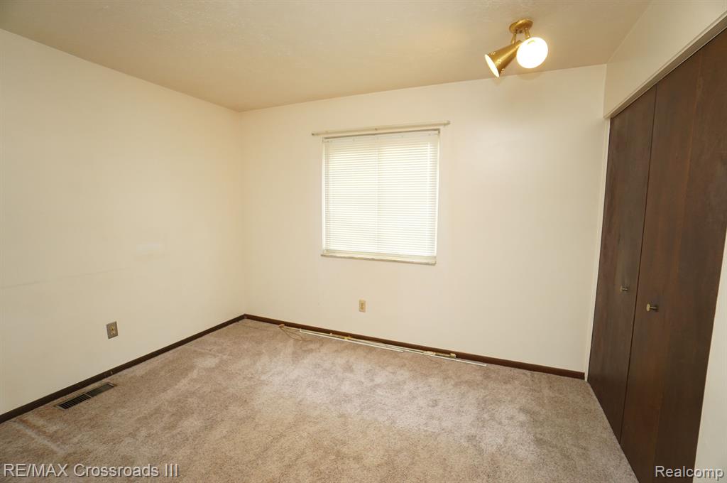 2175 BRADLEY Avenue, Ypsilanti, MI 48198 — Photo 10