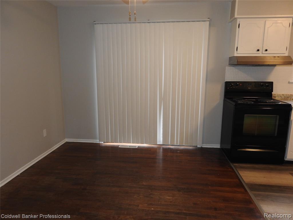 5919 Western Road, Flint, MI 48506 — Photo 9