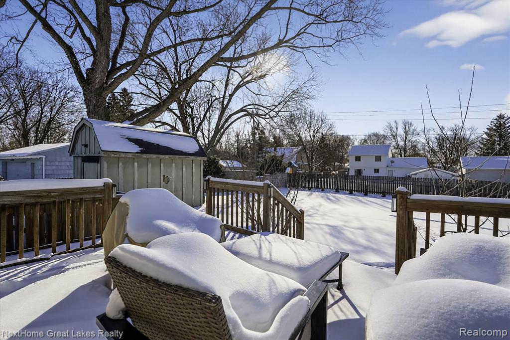 819 Southwood Drive, Fenton, MI 48430 — Photo 38