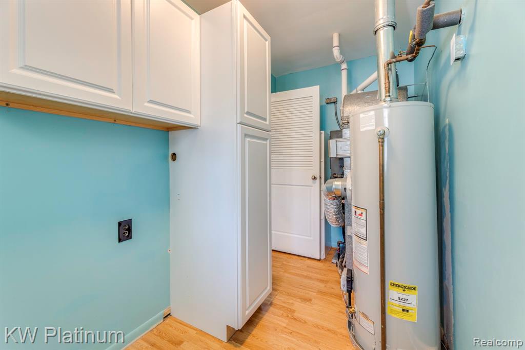 6481 Lakeshore Road, Burtchville, MI 48059 — Photo 20