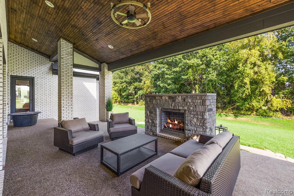 70501 Renata Court, Bruce, MI 48065 — Photo 7