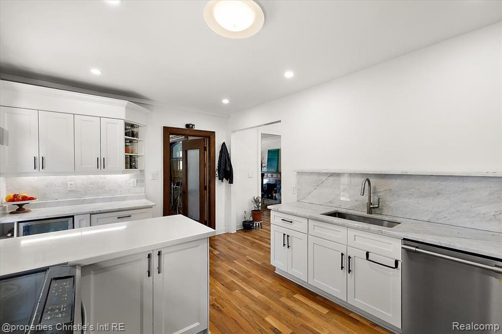 691 W CANFIELD Street, Detroit, MI 48201 — Photo 10
