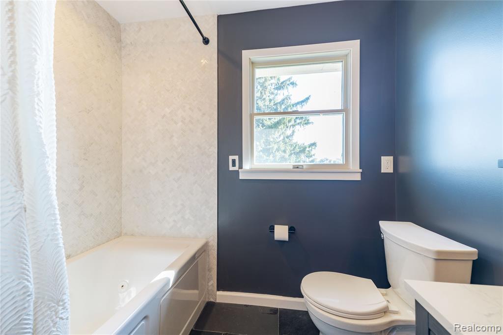 27627 Elba Drive, Grosse Ile, MI 48138 — Photo 24