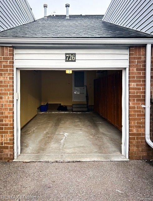 726 CLAIRE POINTE Circle, Saint Clair Shores, MI 48081 — Photo 32