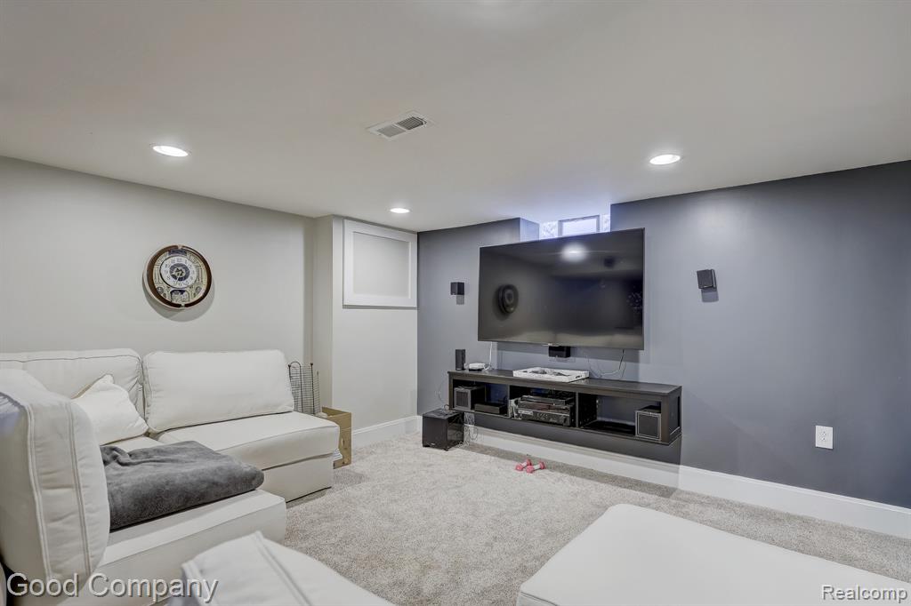 924 Marywood Drive, Royal Oak, MI 48067 — Photo 39