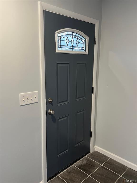6038 NATCHEZ Drive, Mount Morris, MI 48458 — Photo 4