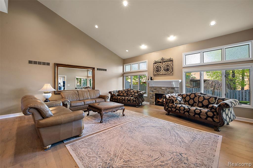 17840 Christine Boulevard N, Clinton Twp, MI 48038 — Photo 36