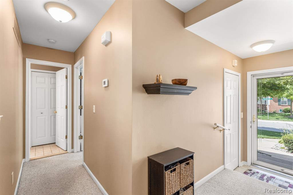 1661 BENNINGTON, Canton, MI 48188 — Photo 3