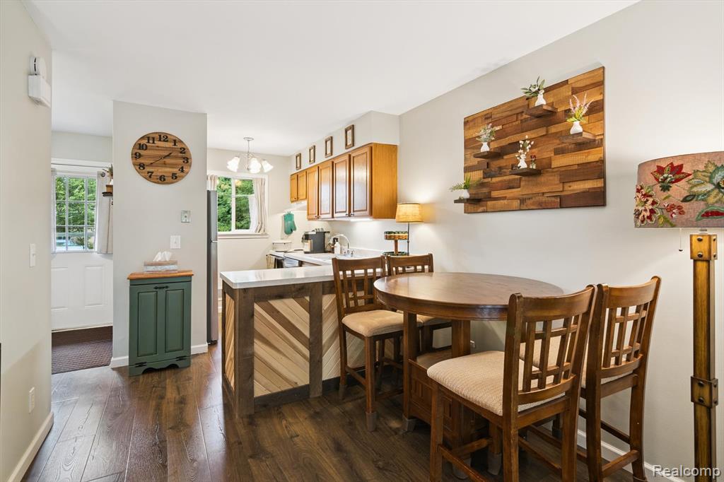 4521 Westbrook Drive, Jackson, MI 49201 — Photo 2