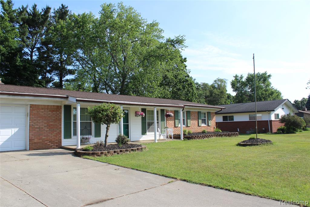 4037 Sandy Creek Drive, Utica, MI 48316 — Photo 27