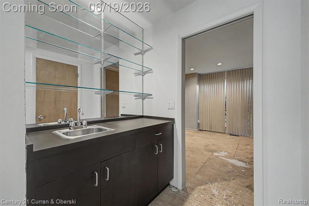 4231 Windridge Court, West Bloomfield, MI 48323 — Photo 9