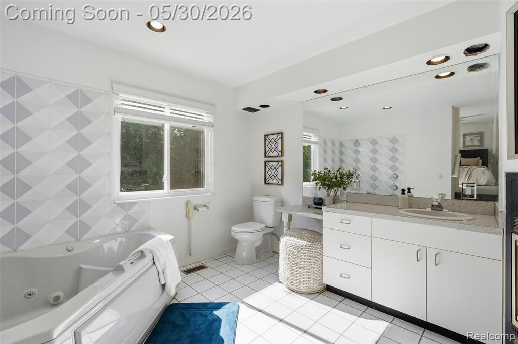 5620 Eastman Boulevard, West Bloomfield, MI 48323 — Photo 18