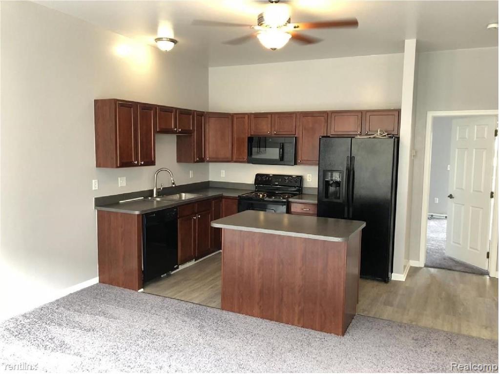 64 W BETHUNE ST # 28 W, Detroit, MI 48202 — Photo 5