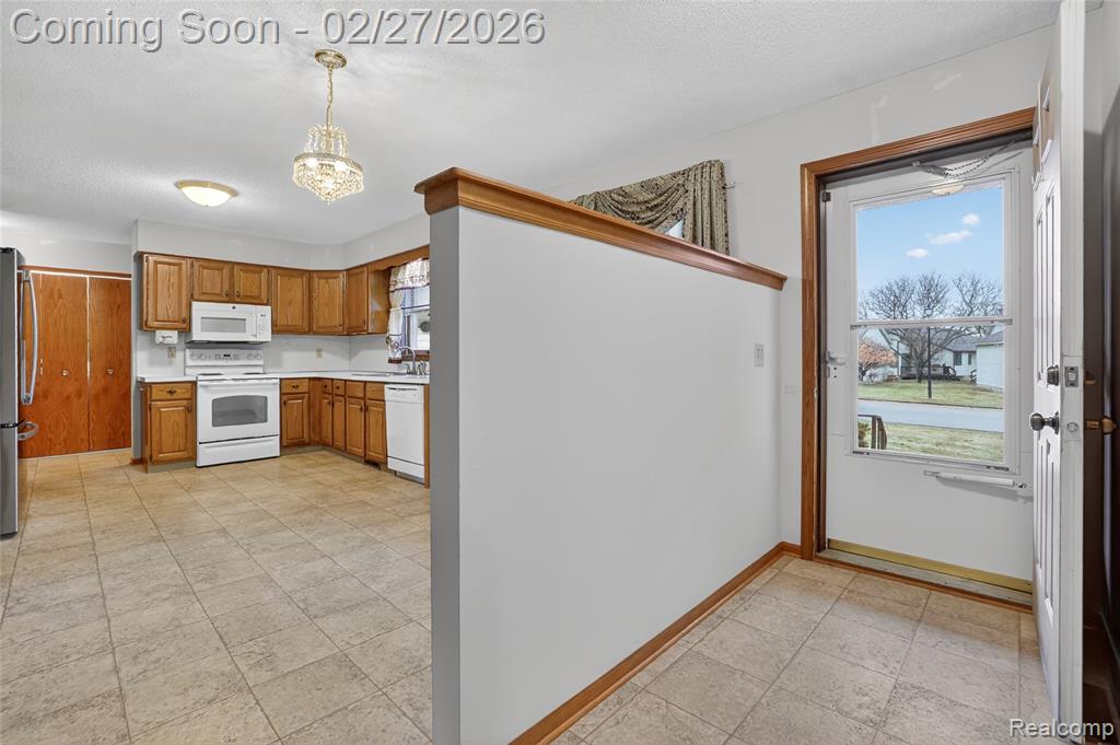 7479 Country Meadow Drive, Swartz Creek, MI 48473 — Photo 5