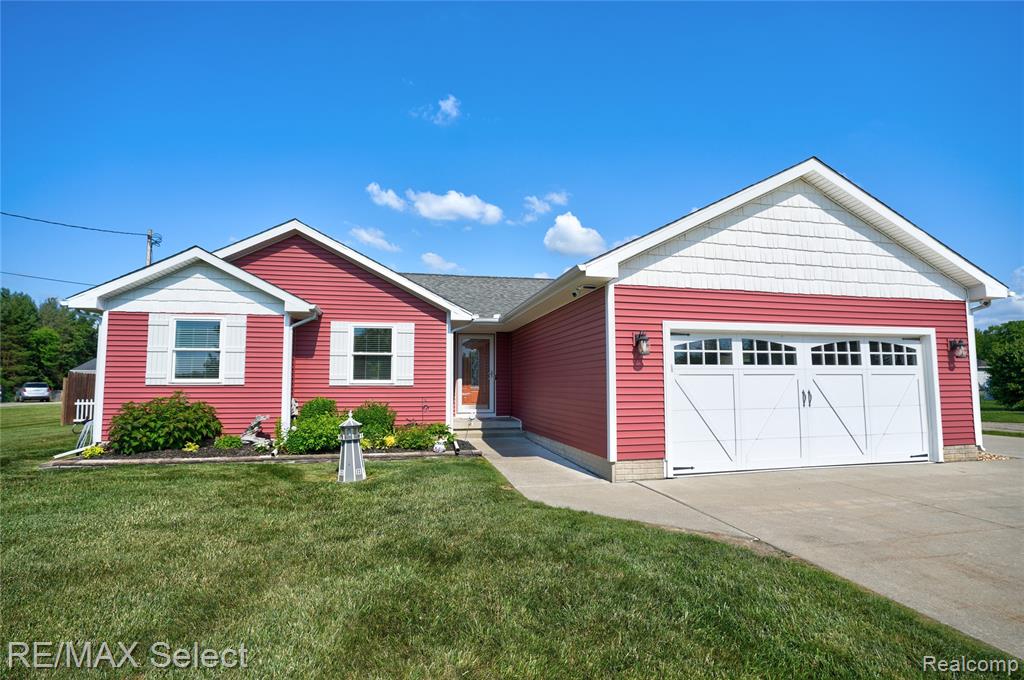 3309 S Vassar Road, Davison, MI 48423
