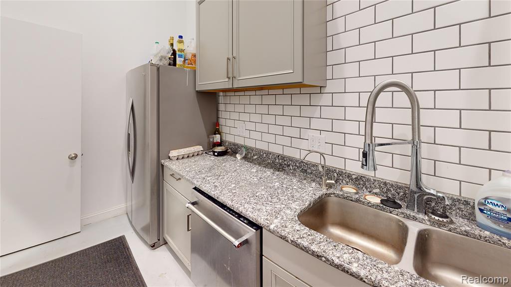 2114 Milford, Highland, MI, 00000