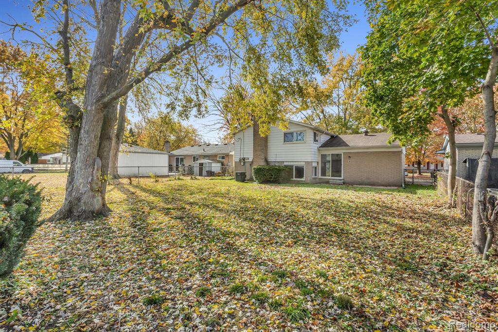 7828 KAISER Street, Canton, MI 48187 — Photo 29
