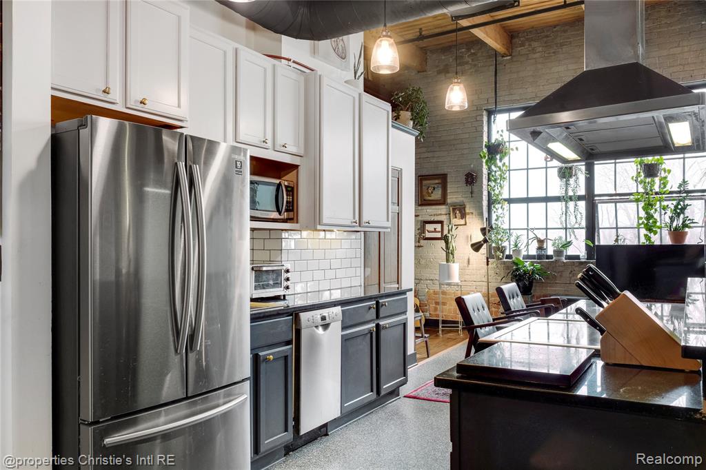6533 E Jefferson, 427, Detroit, MI 48207 — Photo 5