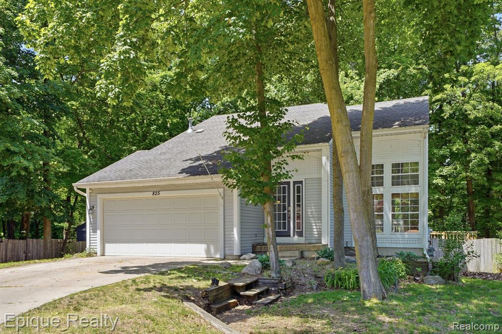 825 Summer Creek Court SE, Grand Rapids, MI 49508 — Photo 3